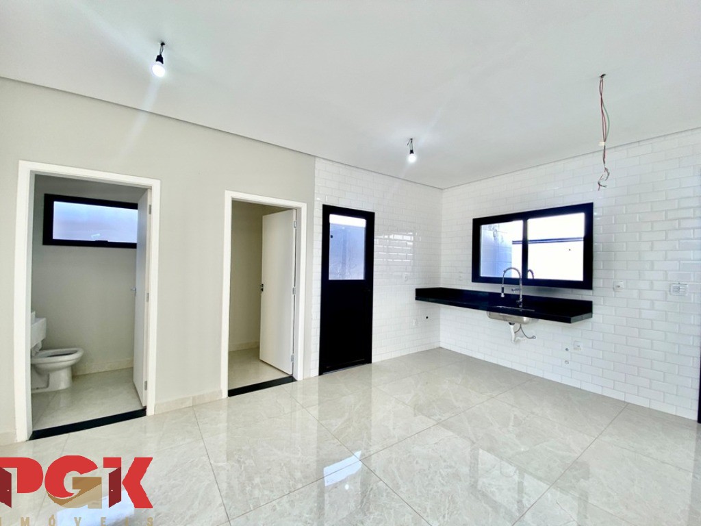 Casa, 3 quartos, 250 m² - Foto 4