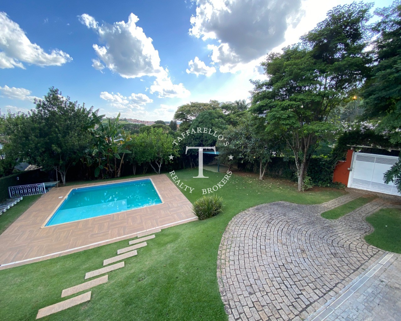 Casa de Condomínio à venda com 4 quartos, 400m² - Foto 37