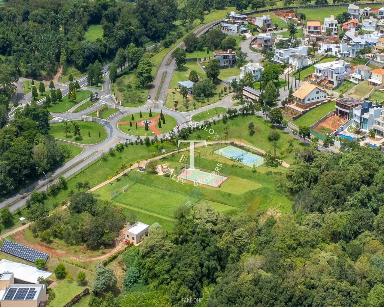 Casa de Condomínio à venda com 3 quartos, 300m² - Foto 32