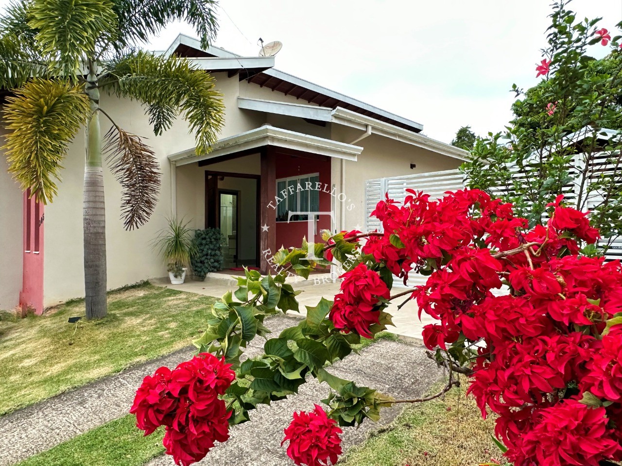 Casa de Condomínio à venda com 2 quartos, 187m² - Foto 1