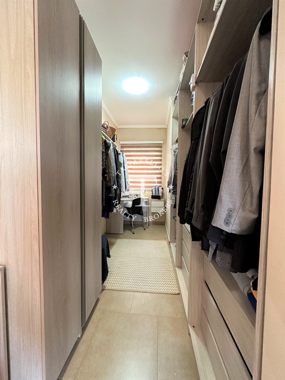 Casa de Condomínio à venda com 3 quartos, 250m² - Foto 15