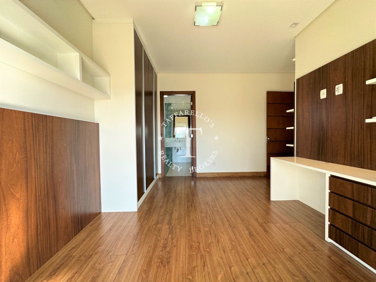 Casa de Condomínio à venda com 3 quartos, 375m² - Foto 31