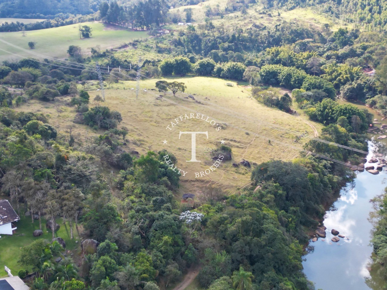 Fazenda à venda com 7 quartos, 1500m² - Foto 10