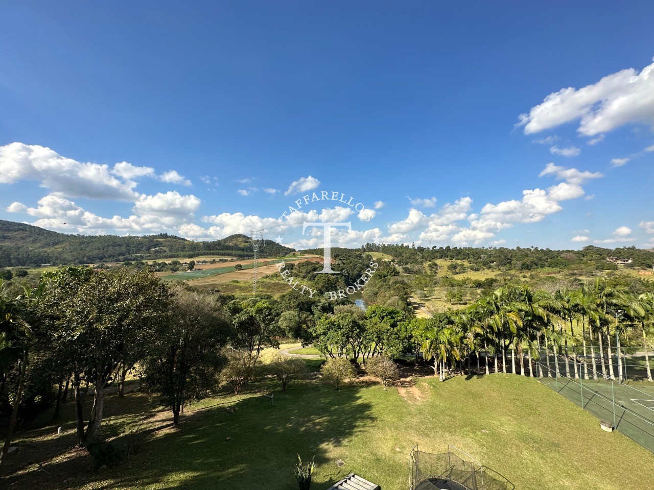 Fazenda à venda com 7 quartos, 1500m² - Foto 15