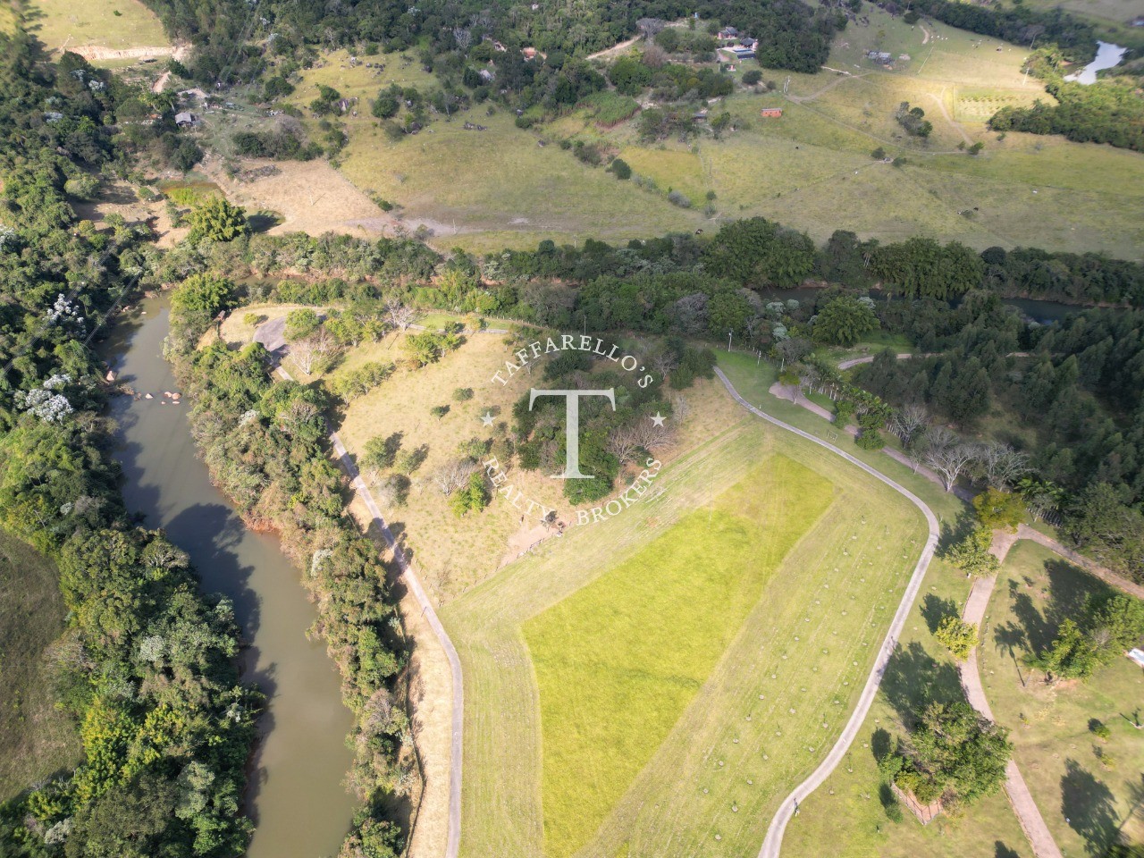 Fazenda à venda com 7 quartos, 1500m² - Foto 6