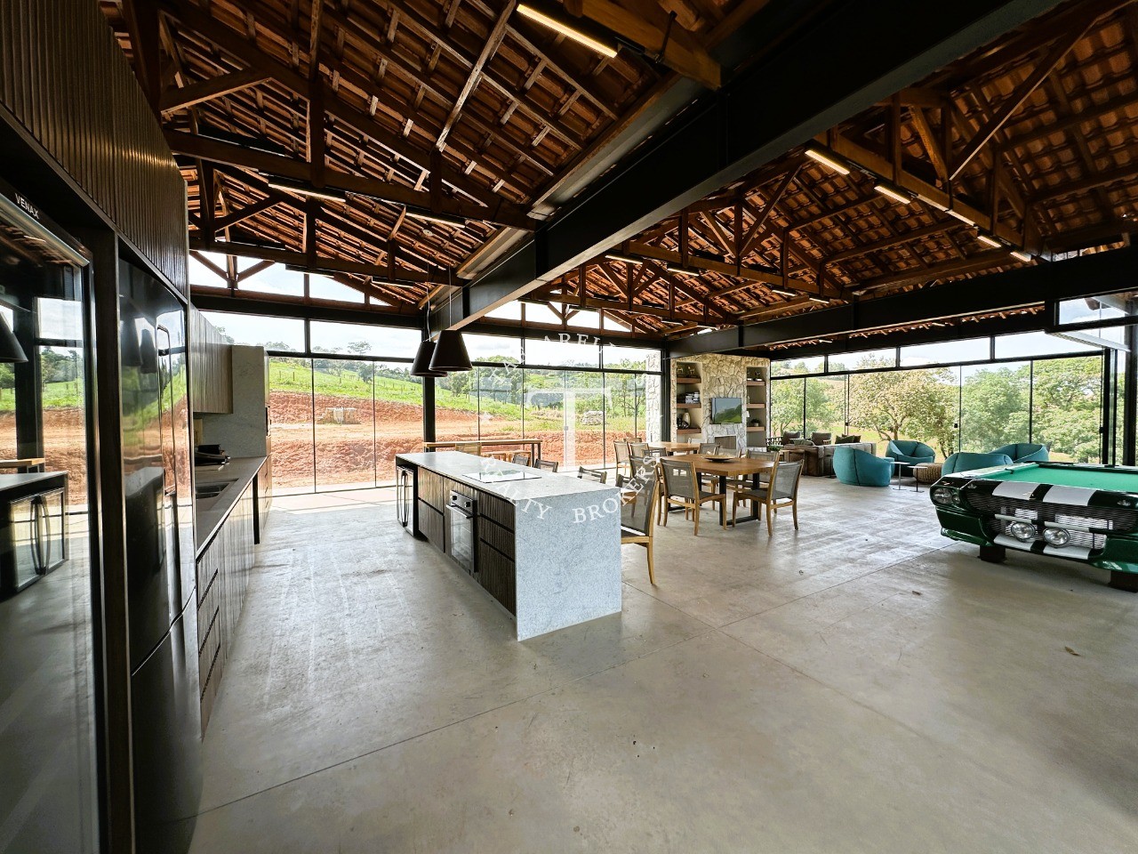 Fazenda à venda com 5 quartos, 2000m² - Foto 15