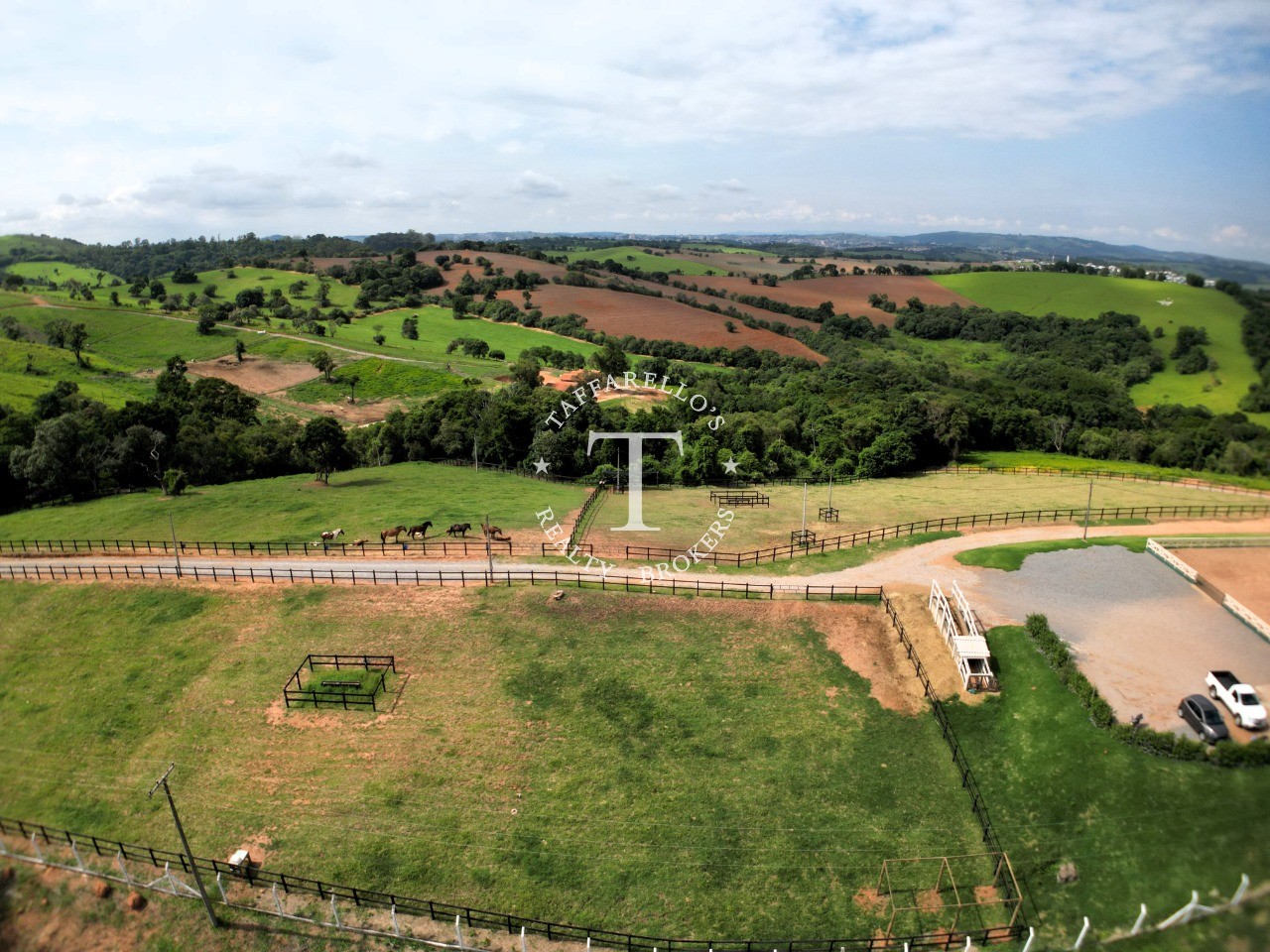 Fazenda à venda com 5 quartos, 2000m² - Foto 3