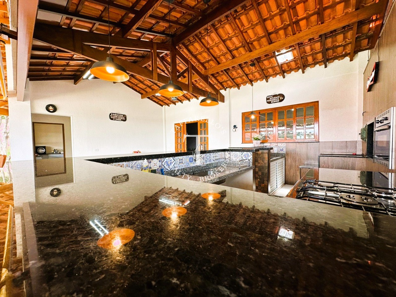 Casa de Condomínio à venda com 4 quartos, 320m² - Foto 31