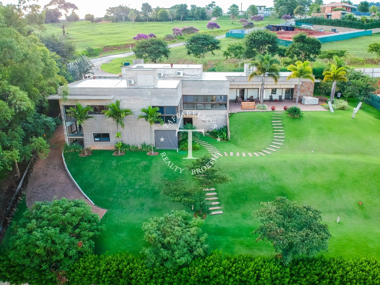 Casa de Condomínio à venda com 4 quartos, 850m² - Foto 4