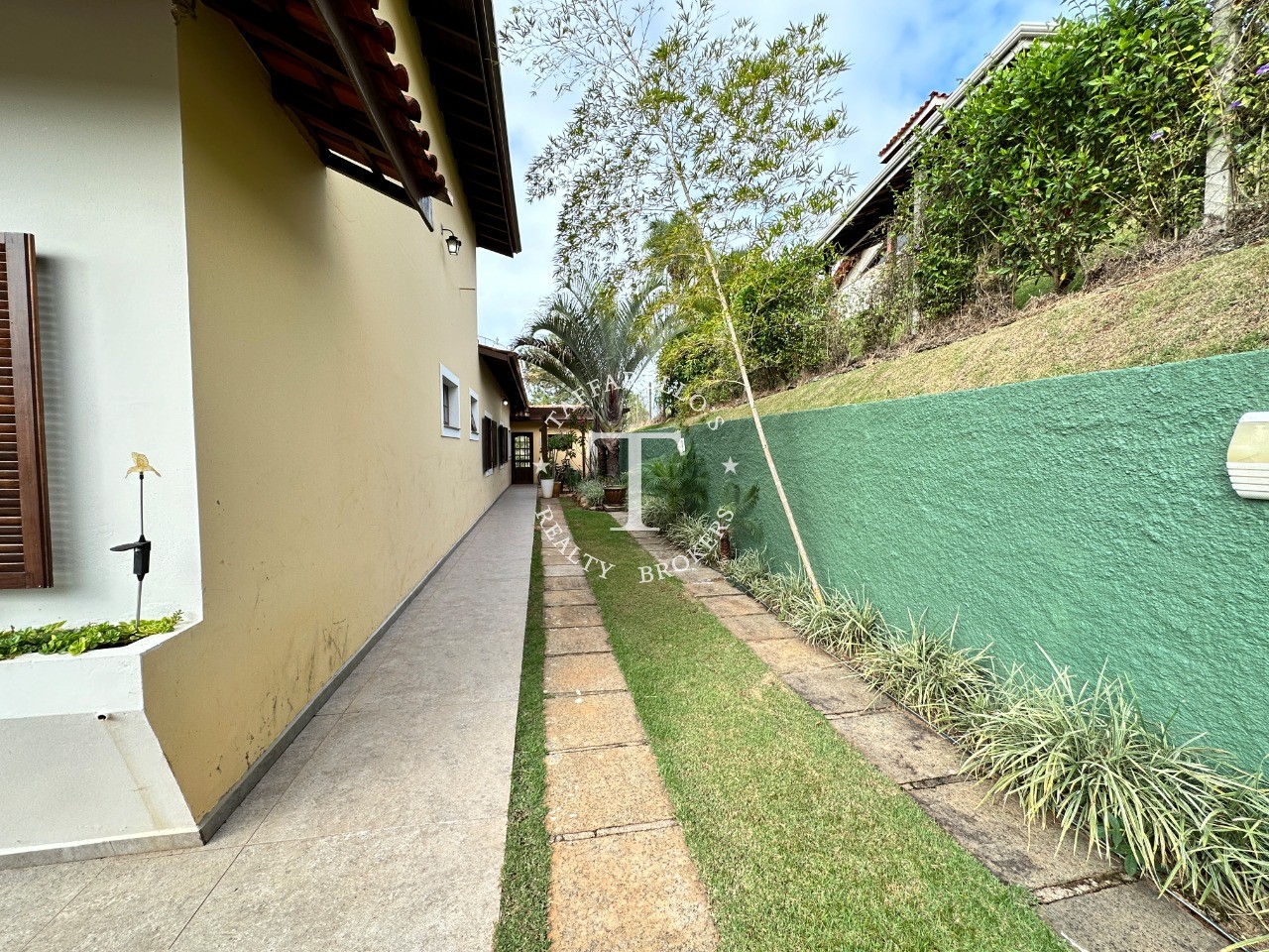 Casa de Condomínio à venda com 4 quartos, 320m² - Foto 41