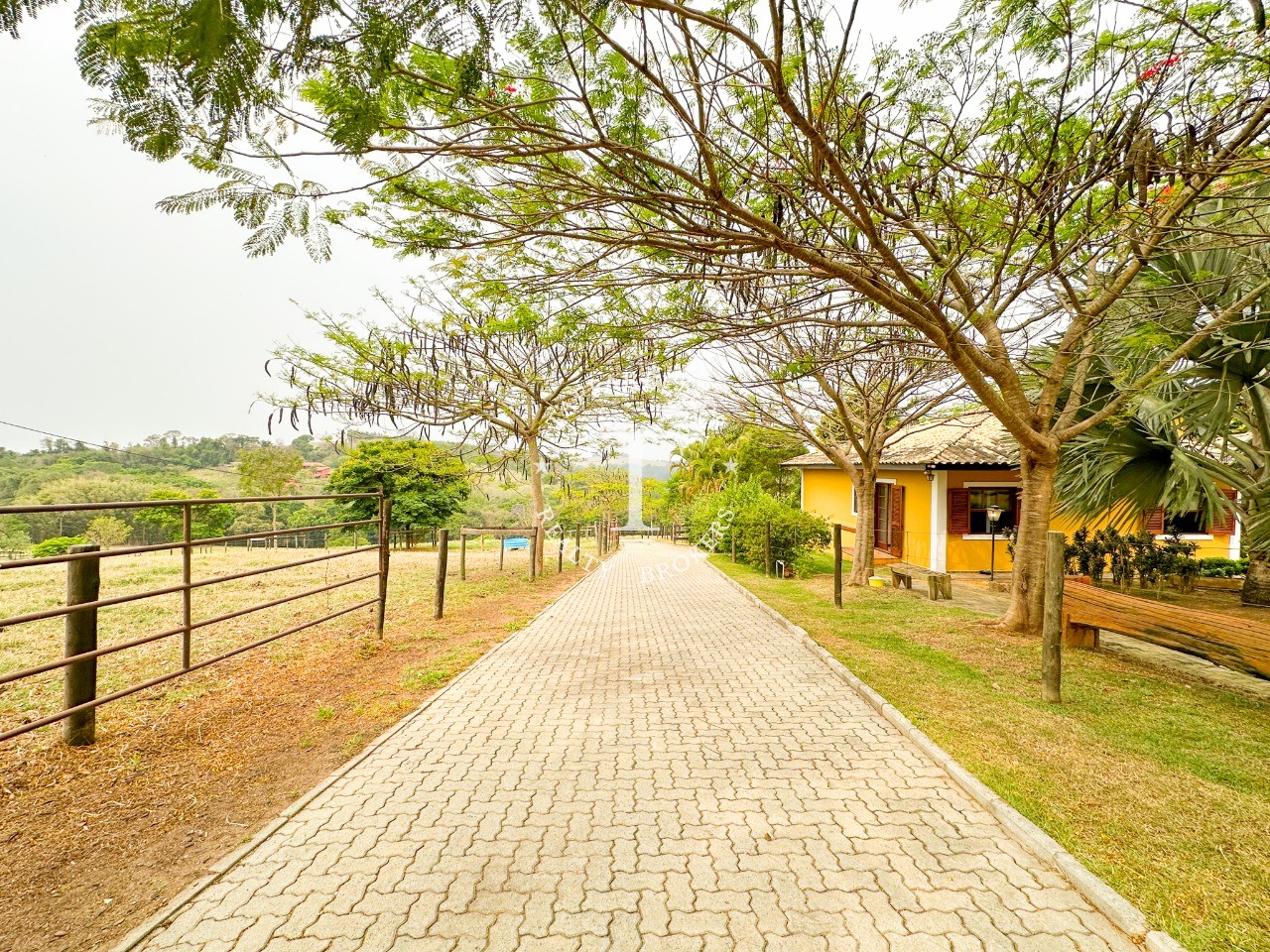 Fazenda à venda com 2 quartos, 1050m² - Foto 41