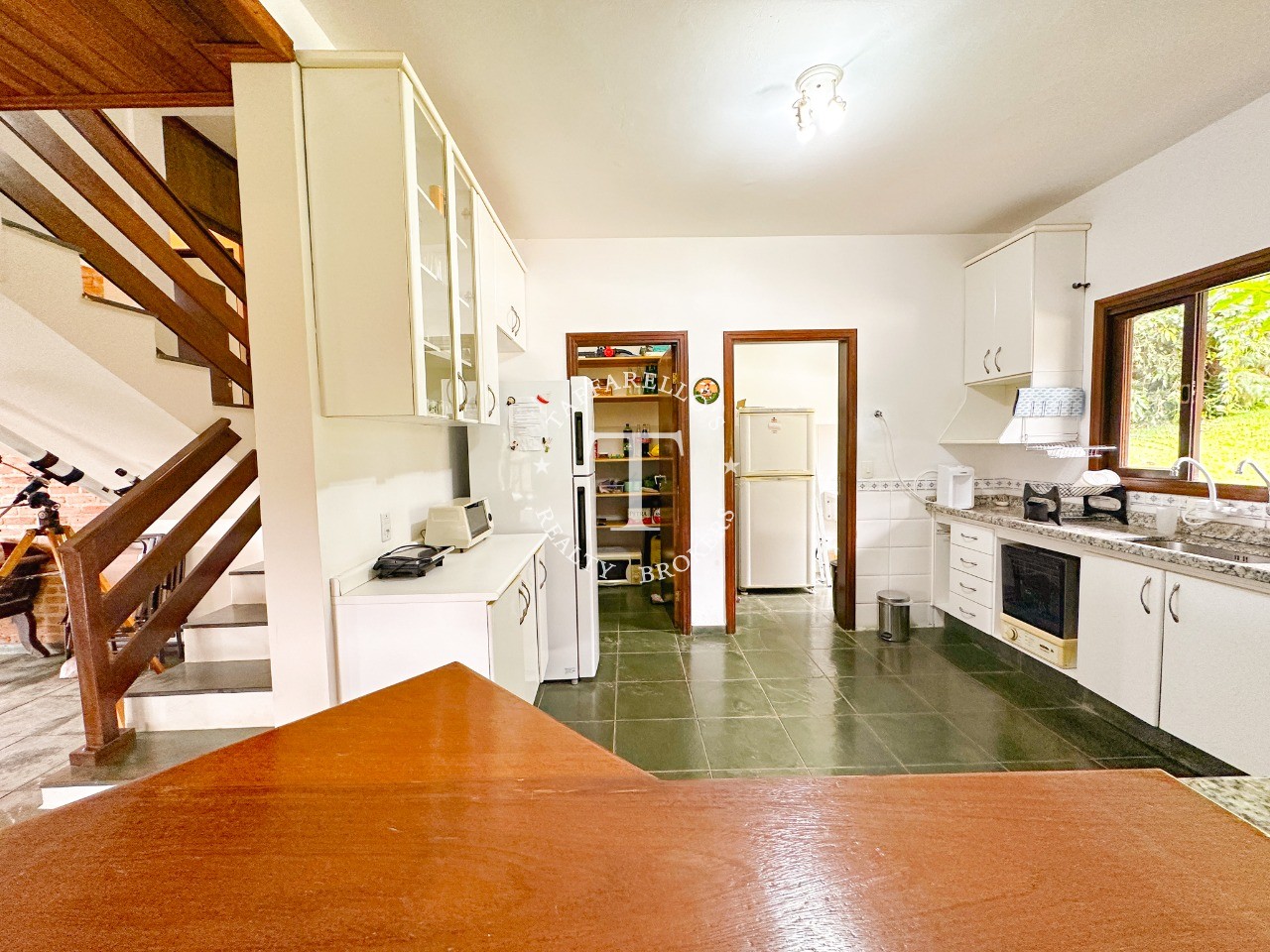 Casa de Condomínio à venda com 4 quartos, 250m² - Foto 18