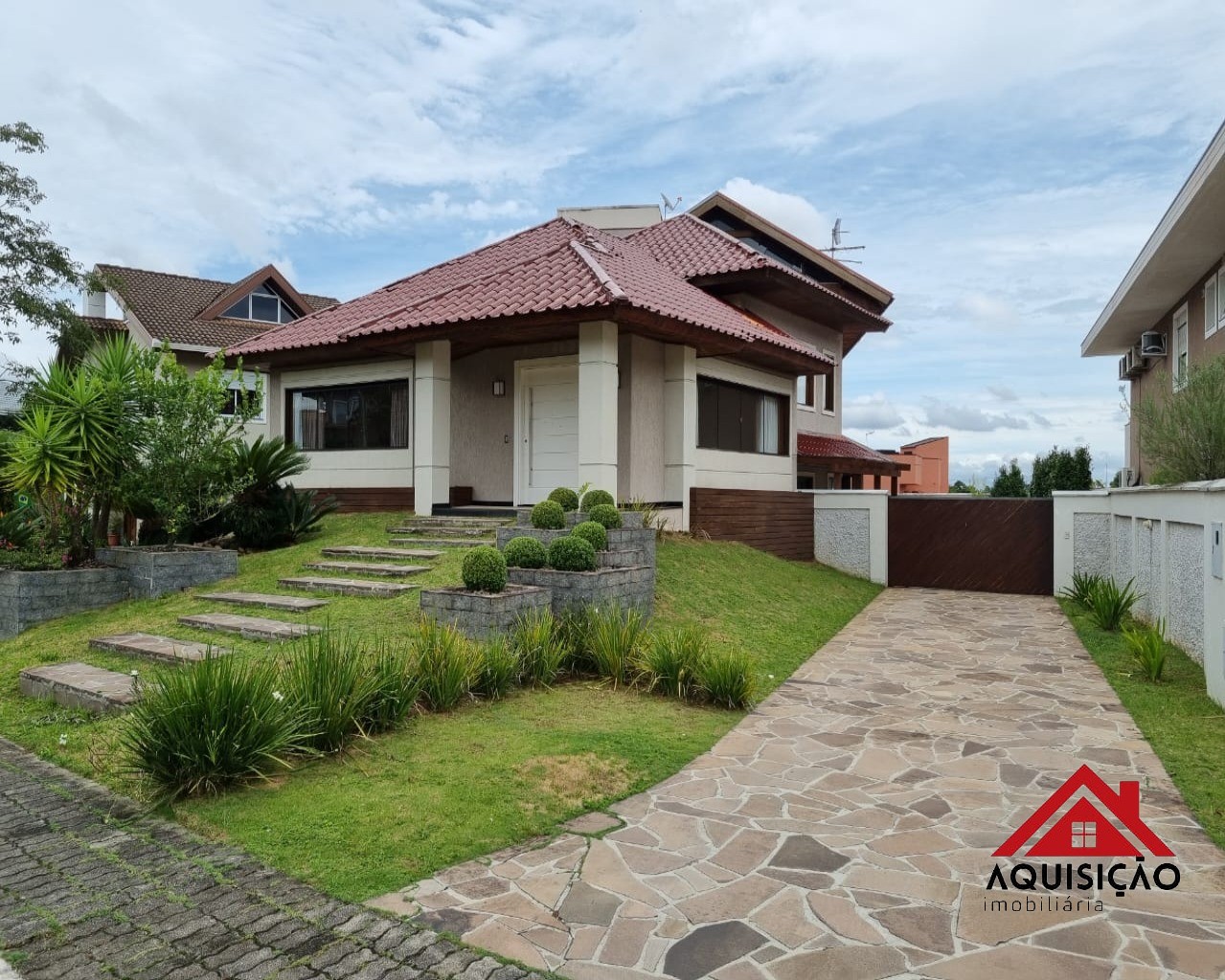 CASA RESIDENCIAL em CURITIBA - PR, UBERABA