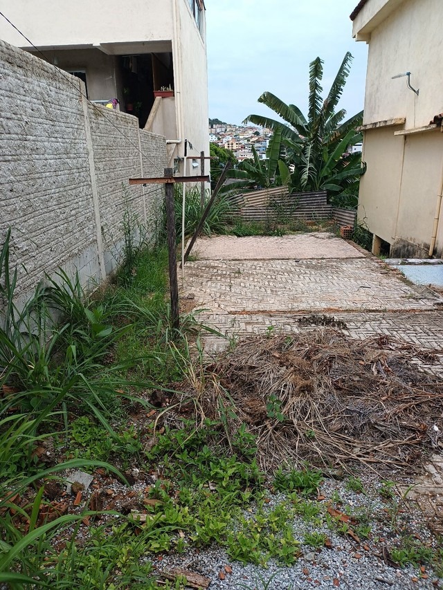 Loteamento e Condomínio à venda, 180m² - Foto 1