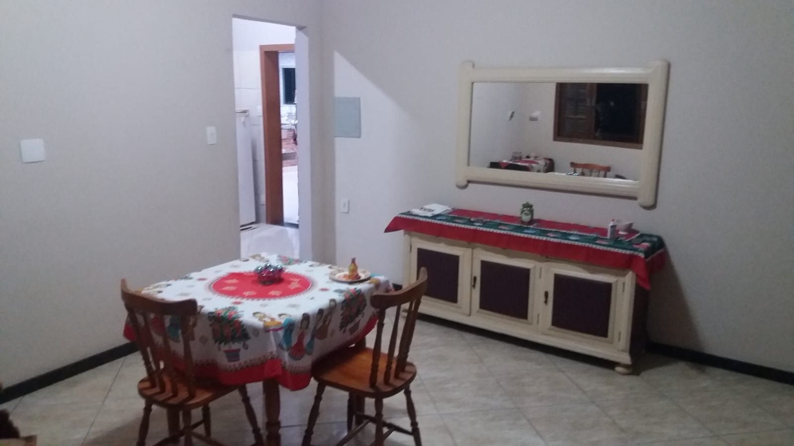 Chácara à venda com 4 quartos, 300m² - Foto 7