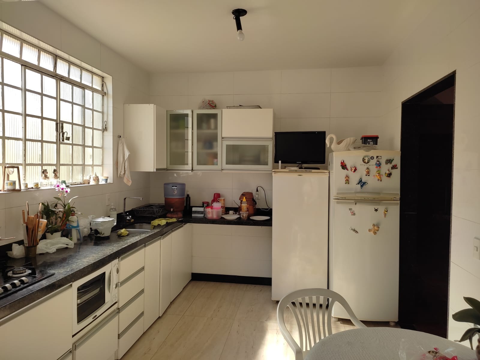 Casa à venda com 4 quartos, 271m² - Foto 8