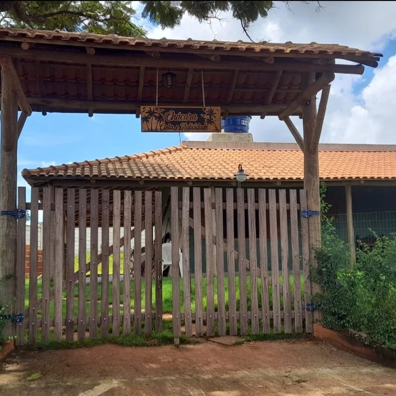 Chácara à venda com 3 quartos, 1m² - Foto 3