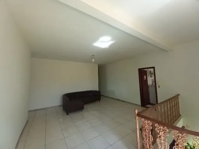 Casa para alugar com 4 quartos, 500m² - Foto 11