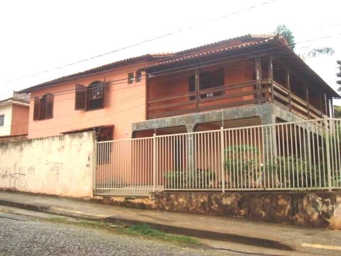 Casa para alugar com 4 quartos, 500m² - Foto 2