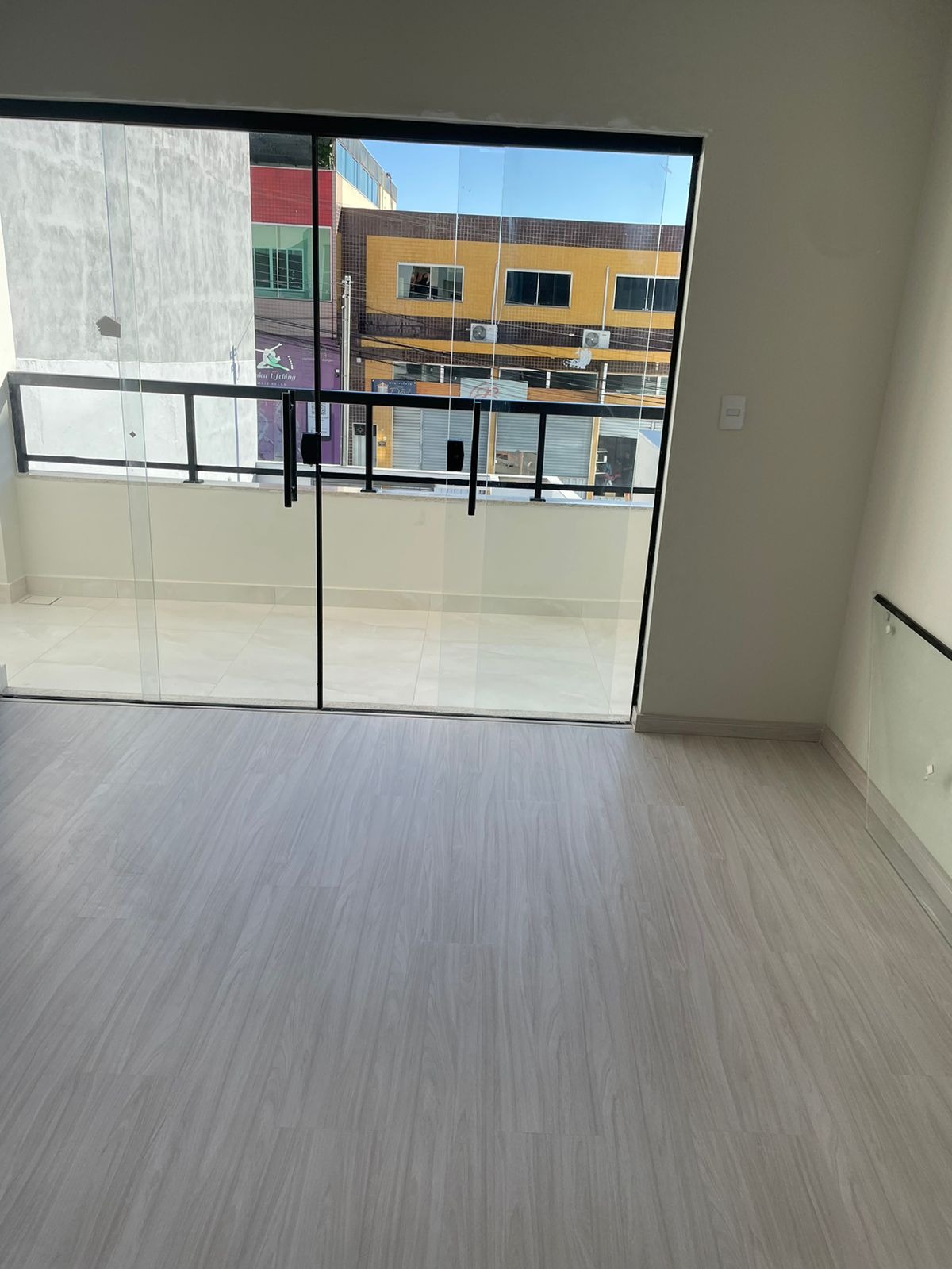 Casa à venda com 3 quartos, 174m² - Foto 2