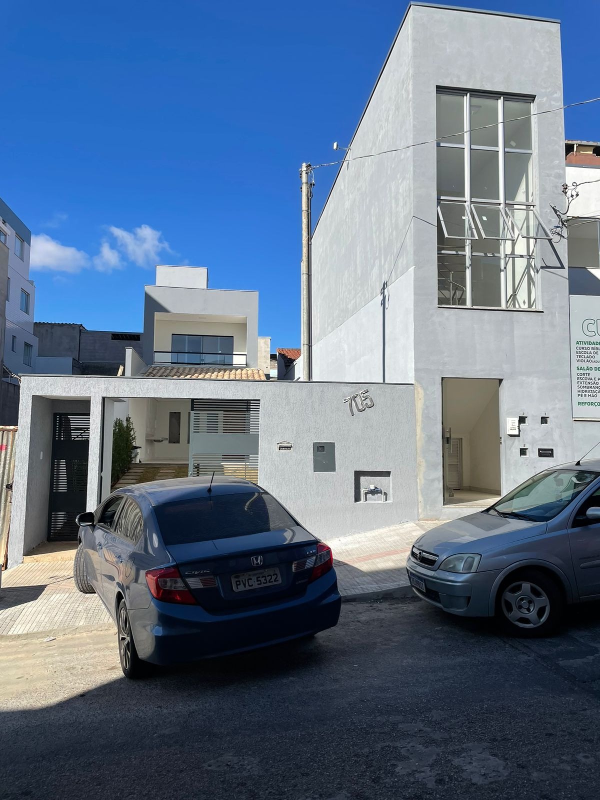 Casa à venda com 3 quartos, 174m² - Foto 1