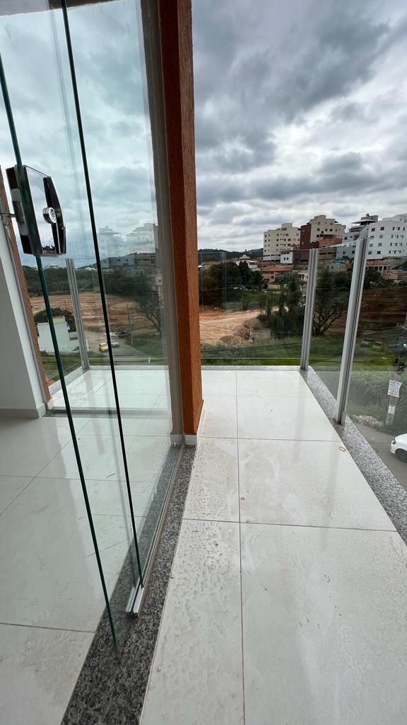 Casa à venda com 3 quartos, 131m² - Foto 13