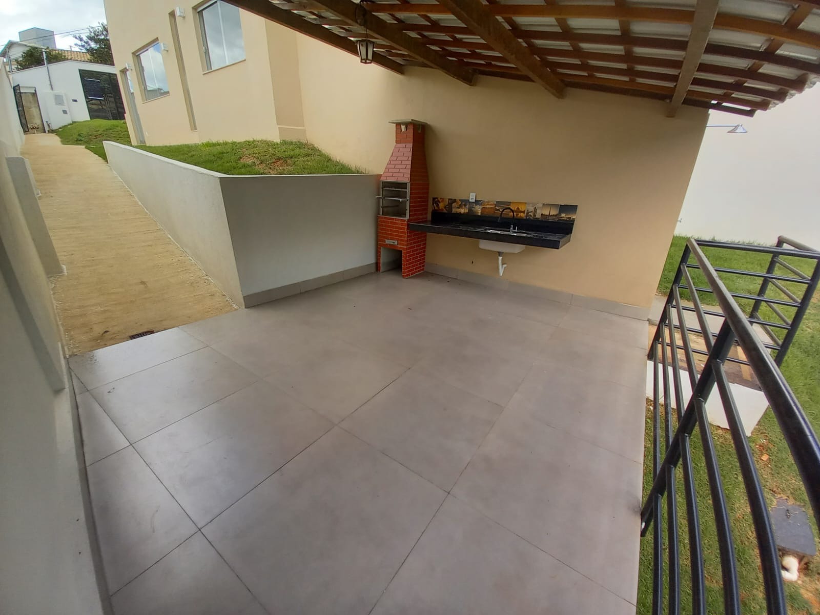 Casa à venda com 3 quartos, 120m² - Foto 4