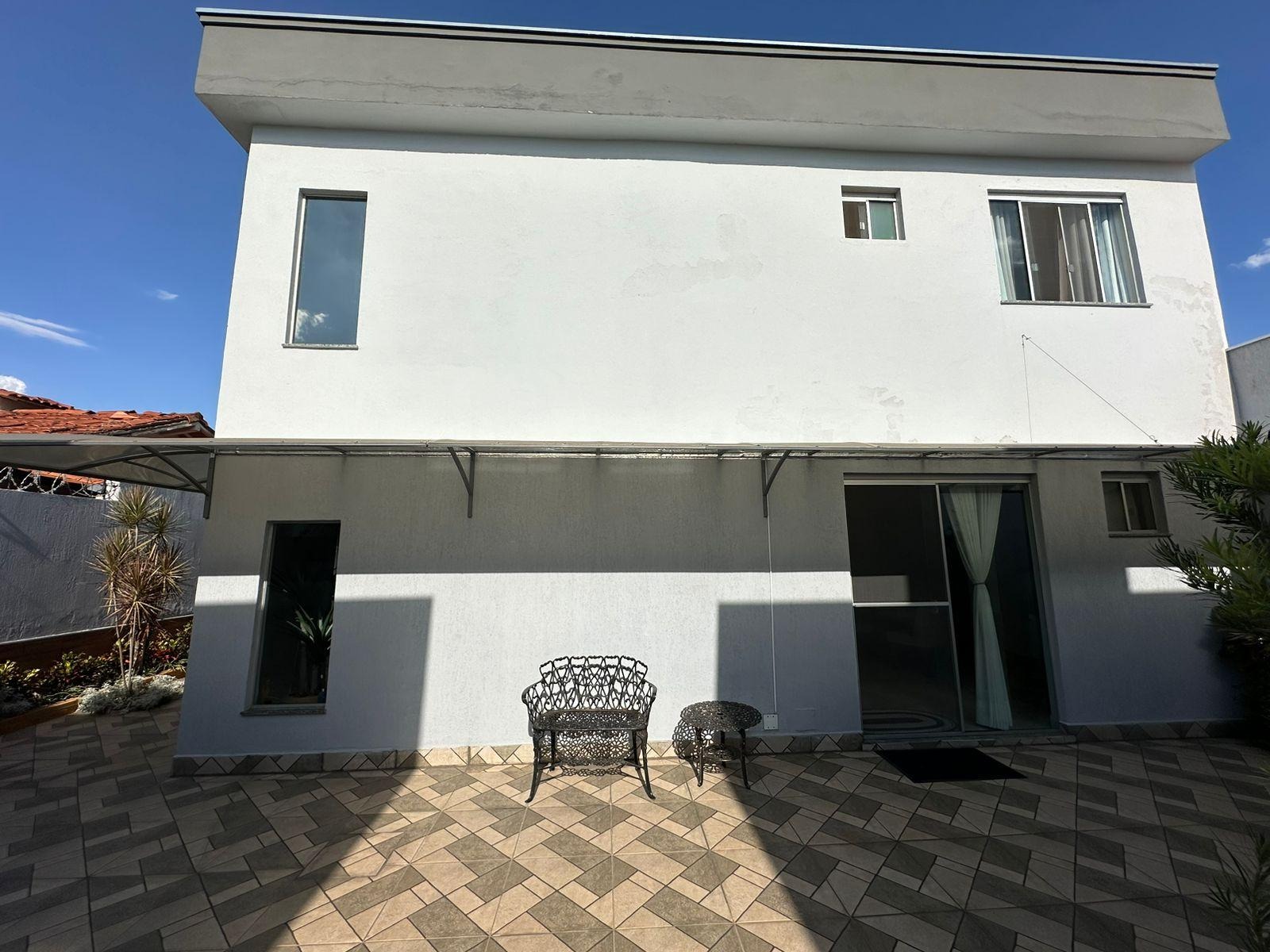 Casa à venda com 3 quartos, 276m² - Foto 18