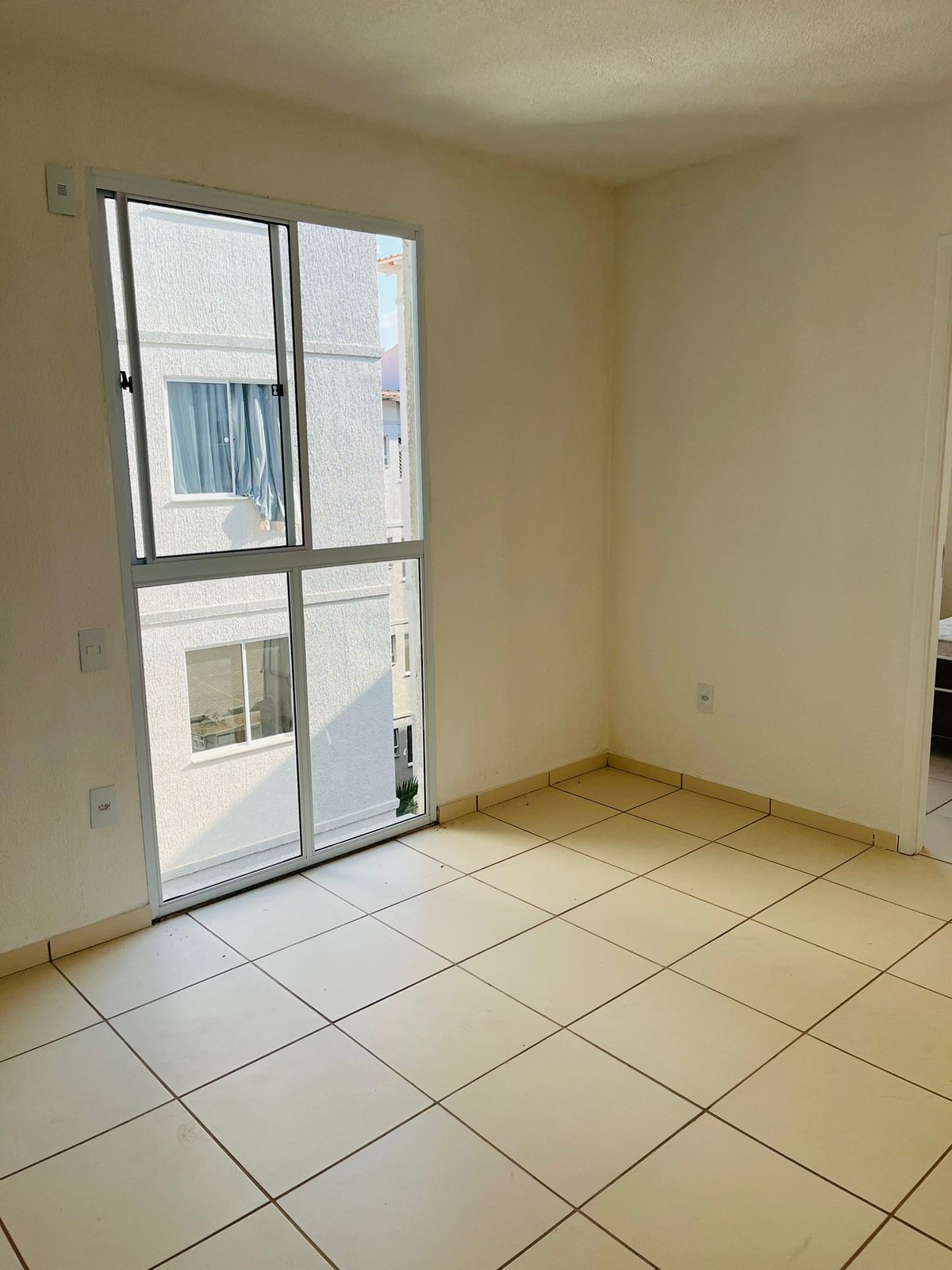 Apartamento à venda com 2 quartos, 43m² - Foto 2