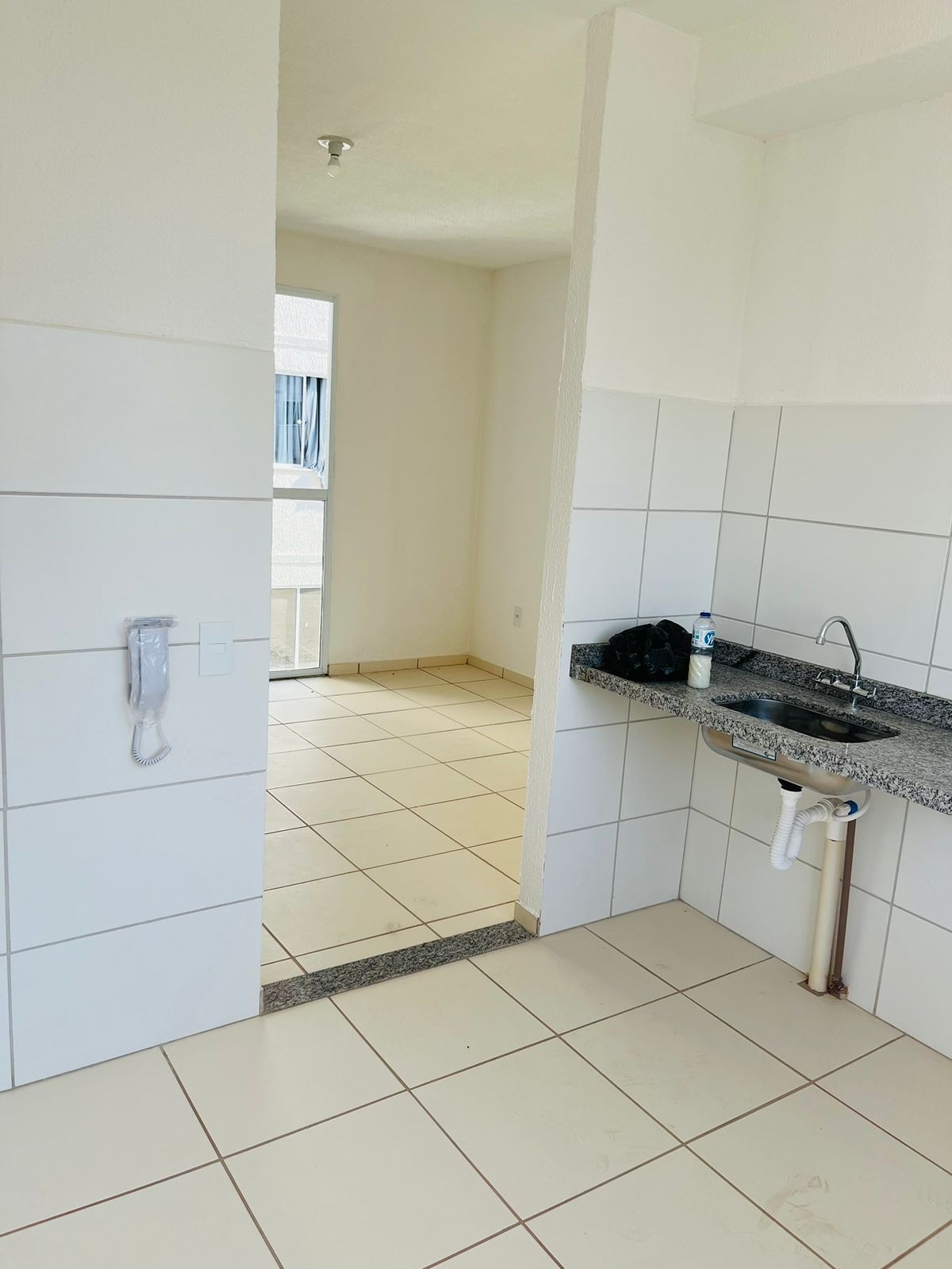 Apartamento à venda com 2 quartos, 43m² - Foto 3