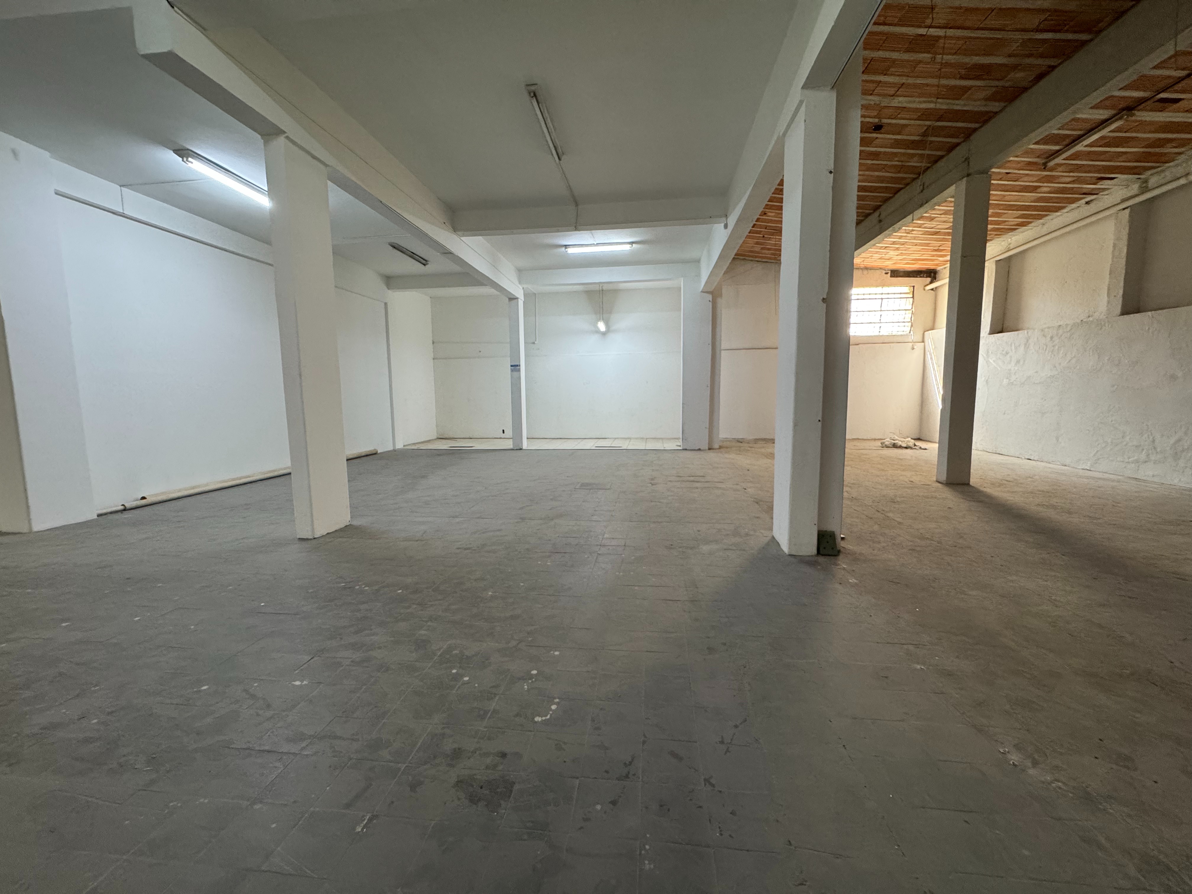 Loja-Salão para alugar, 600m² - Foto 10