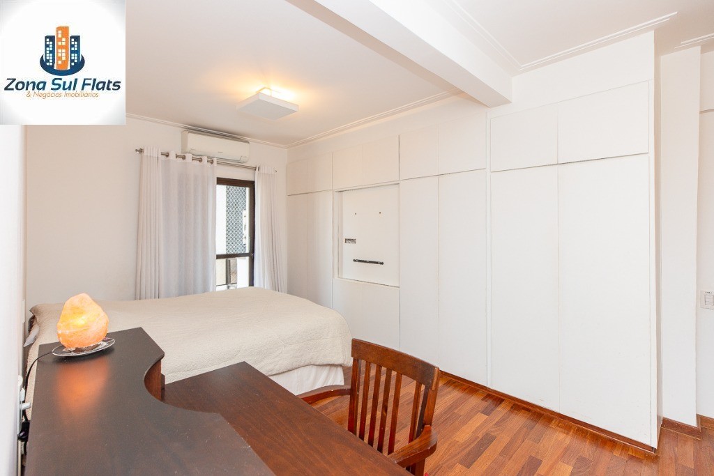 Apartamento à venda com 4 quartos, 223m² - Foto 18