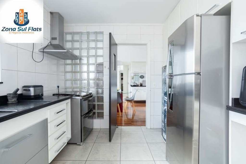 Apartamento à venda com 3 quartos, 228m² - Foto 35