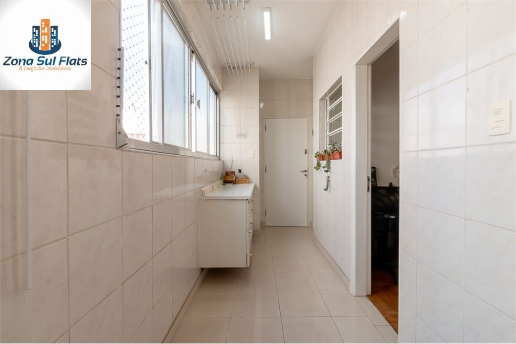 Apartamento à venda com 3 quartos, 212m² - Foto 32