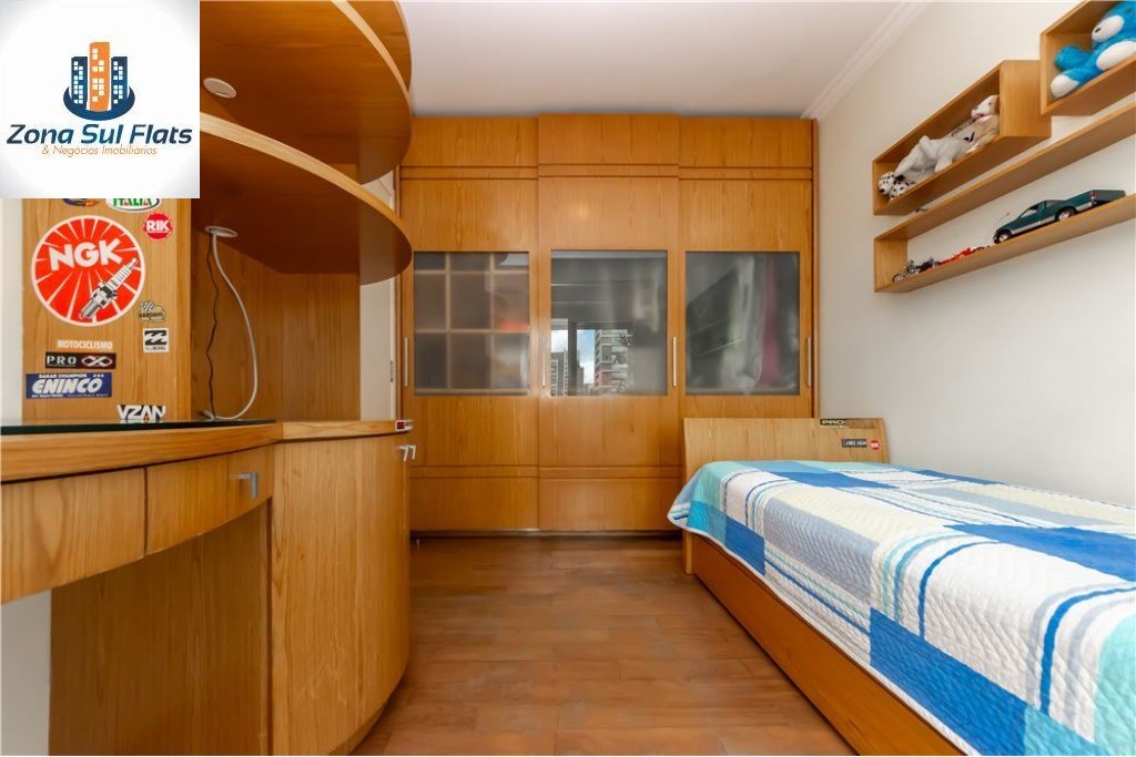 Apartamento à venda com 4 quartos, 198m² - Foto 16