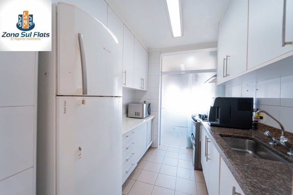 Apartamento à venda com 2 quartos, 70m² - Foto 13