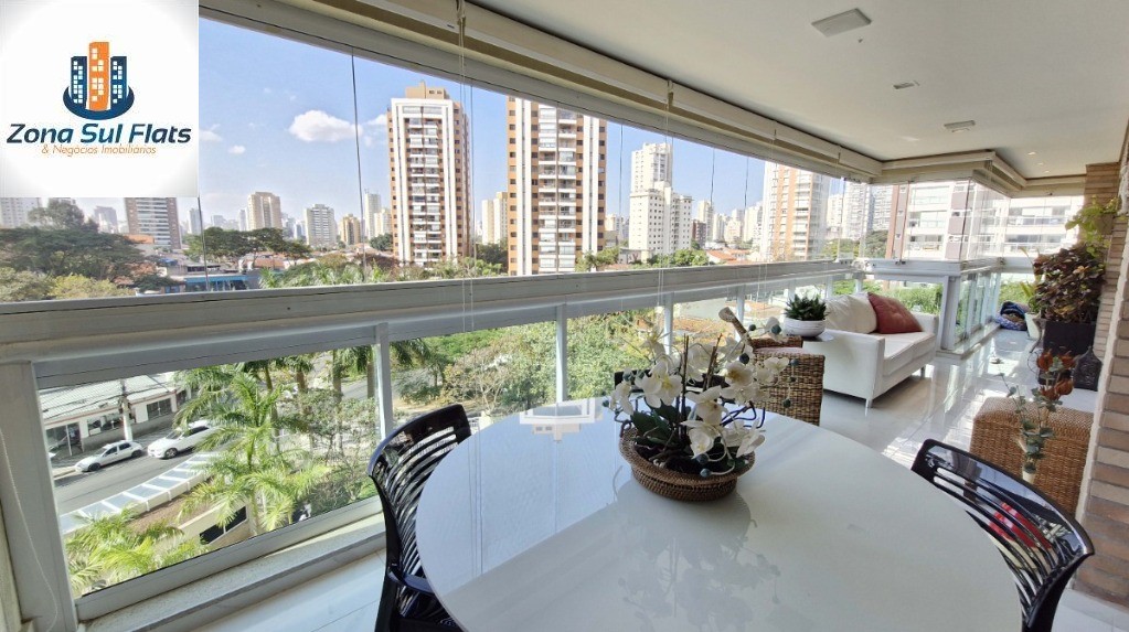 Apartamento à venda com 3 quartos, 240m² - Foto 9