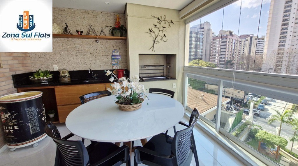 Apartamento à venda com 3 quartos, 240m² - Foto 8