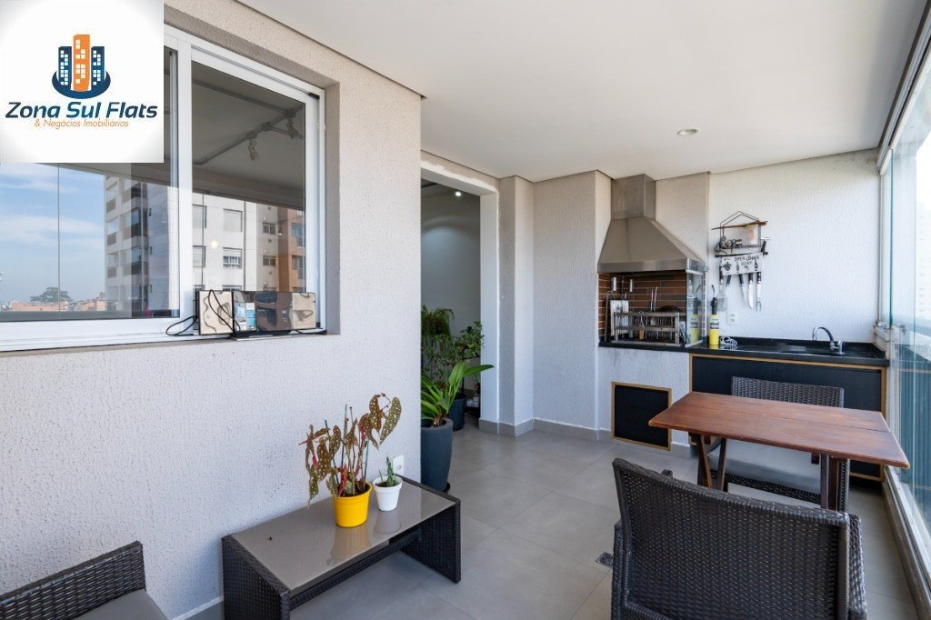 Apartamento à Venda No Morumbi Com 2 Dormitórios Sendo 1 Suíte e 2 Vagas - Varanda Gourmet