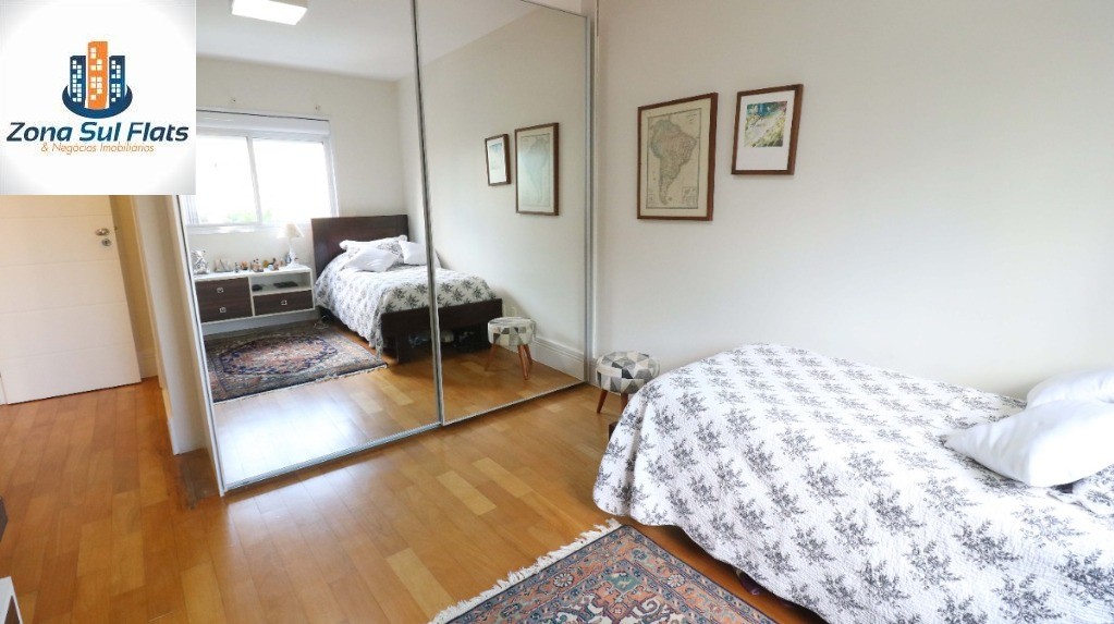 Apartamento à venda com 3 quartos, 240m² - Foto 18