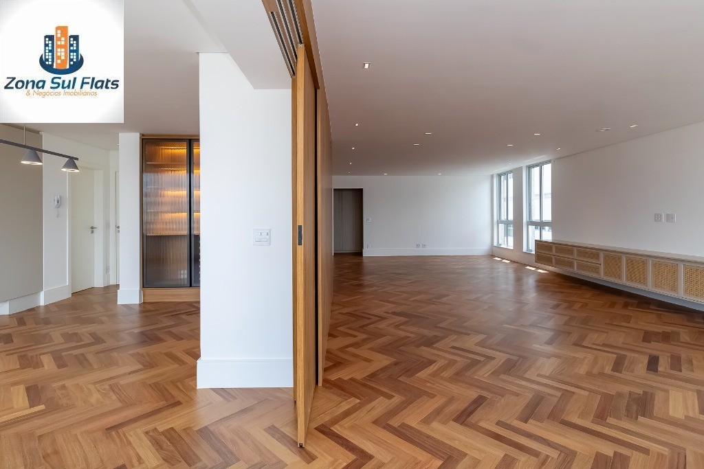 Apartamento à venda com 3 quartos, 289m² - Foto 1