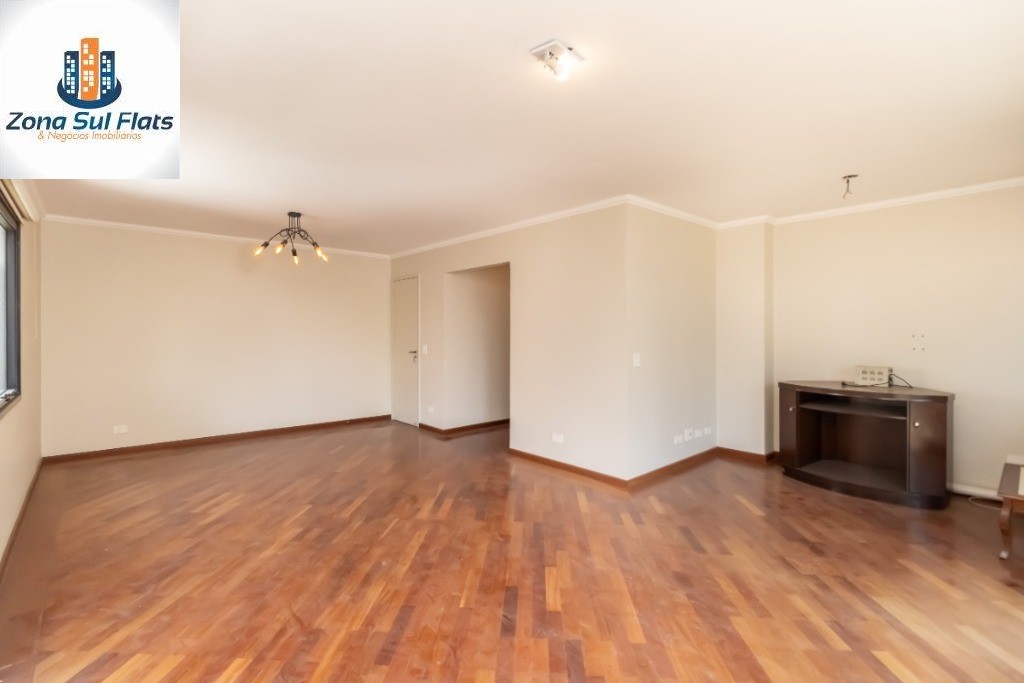 Apartamento à venda com 3 quartos, 136m² - Foto 3