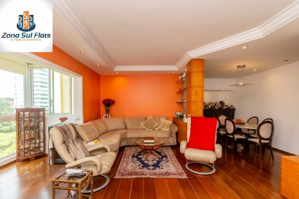 Apartamento à Venda Em Moema Com 3 Dormitórios Sendo 1 Suíte e 2 Vagas