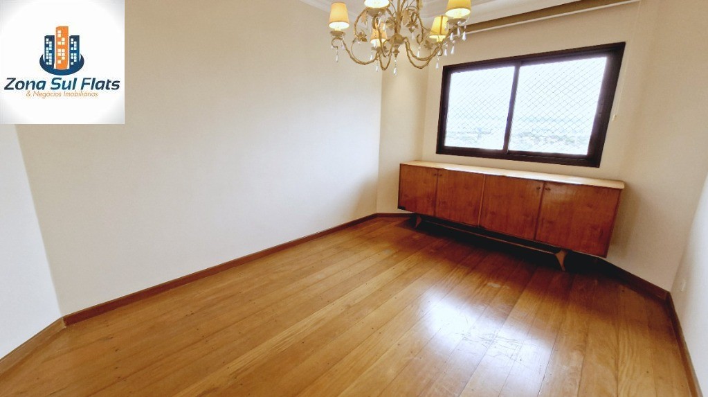 Apartamento à venda com 3 quartos, 133m² - Foto 9