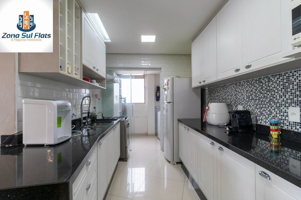 Apartamento à venda com 2 quartos, 69m² - Foto 17