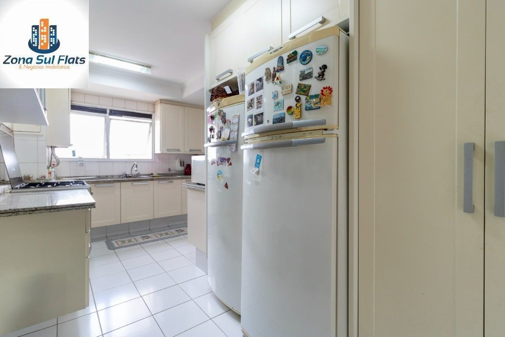 Apartamento à venda com 3 quartos, 202m² - Foto 8