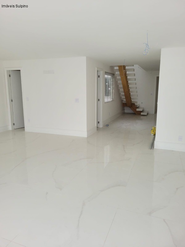 Apartamento à venda com 2 quartos, 190m² - Foto 3