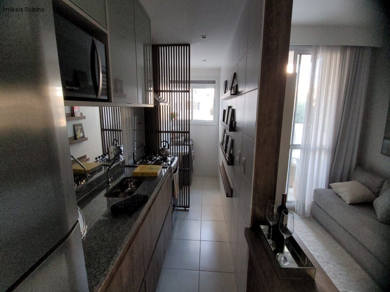 Apartamento à venda com 2 quartos, 58m² - Foto 1