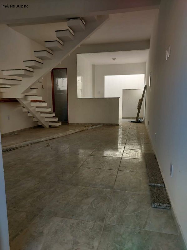 Casa à venda com 3 quartos, 80m² - Foto 10