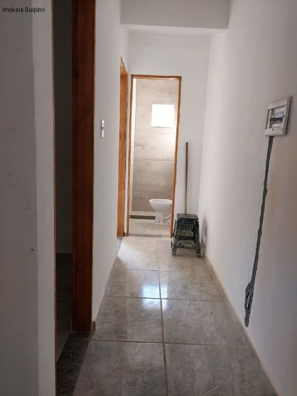 Casa à venda com 3 quartos, 80m² - Foto 9